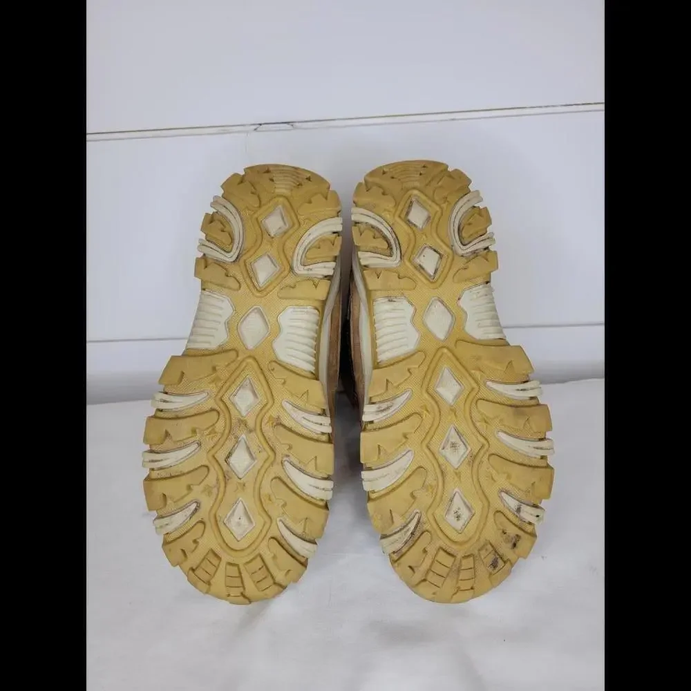 Kids snow boots (non branded) size 2